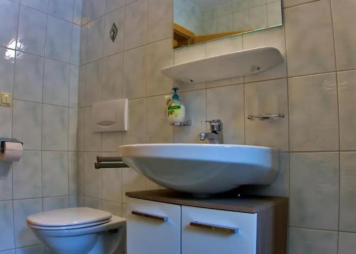 Davis-birkl Apartment