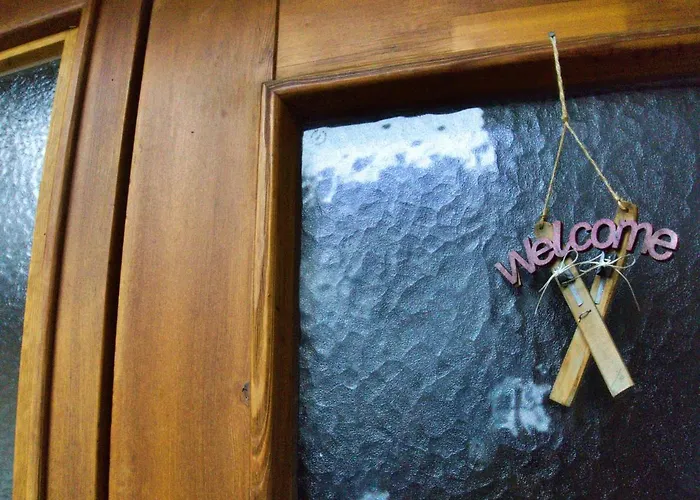 Davis-birkl Apartment *